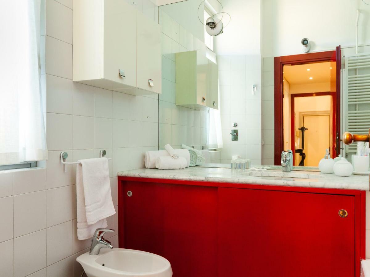 Easyhomes - Corso Vercelli Milan Bagian luar foto